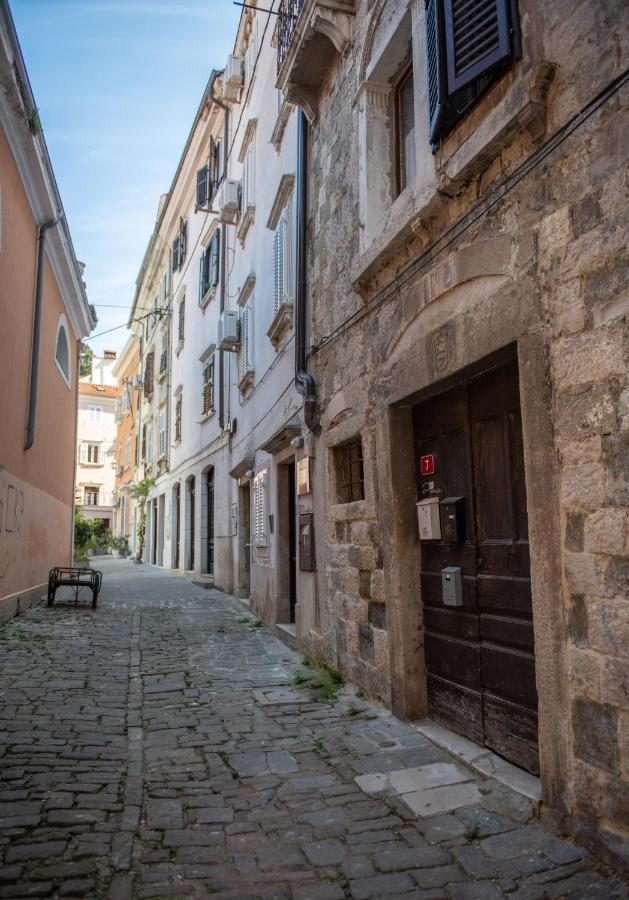 Saint Roch Square Seven Piran Bagian luar foto